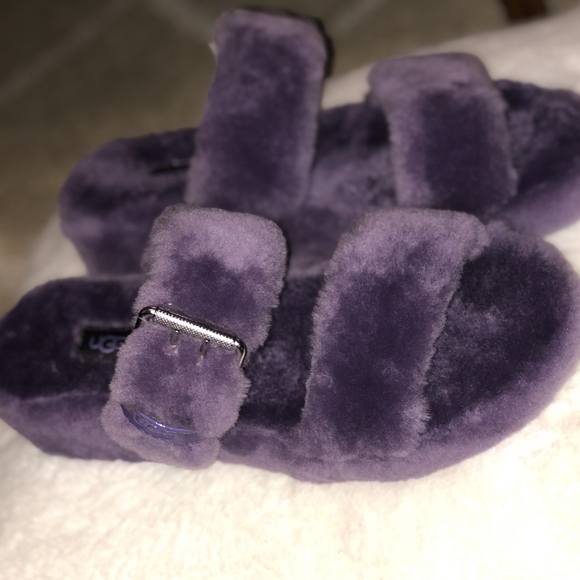 UGG Shoes - UGG Fuzz Yeah Sheepskin Sandal Violet Bloom